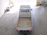 Nissan ATLAS лот № 2098 оценка 3  с аукциона в Японии 2