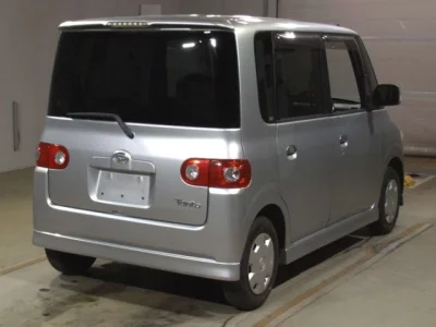 Daihatsu TANTO  с аукциона в Японии
