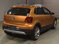 Volkswagen CROSS POLO лот № 5001 оценка 4  с аукциона в Японии 1