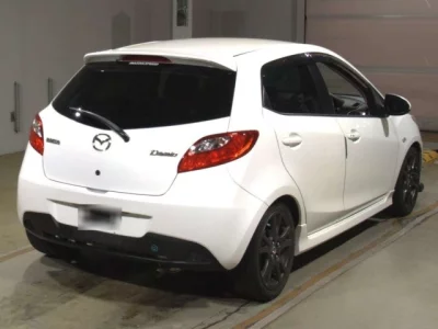 Mazda DEMIO