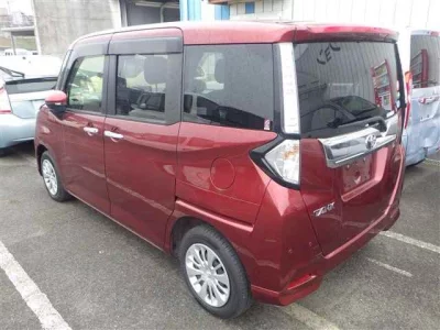 Toyota TANK