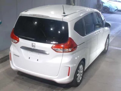 Honda FREED  с аукциона в Японии