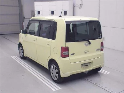 Daihatsu MOVE CONTE