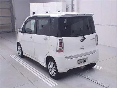 Subaru Lucra