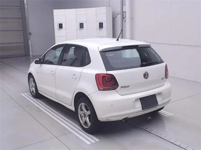 Volkswagen Polo  с аукциона в Японии