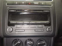 Volkswagen Polo лот № 70048 оценка 3.5  с аукциона в Японии 5