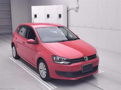 Volkswagen Polo  с аукциона в Японии
