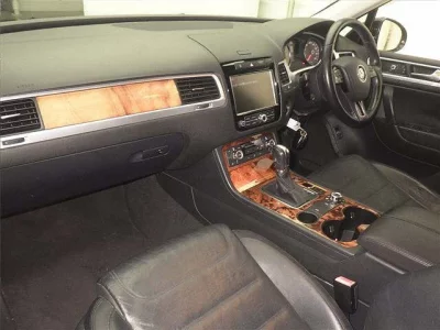 Volkswagen Touareg  с аукциона в Японии