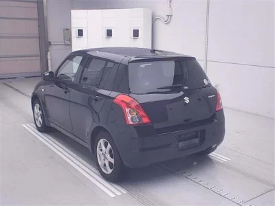 Suzuki SWIFT  с аукциона в Японии
