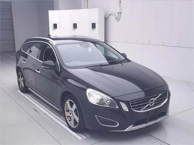 Volvo V60  с аукциона в Японии