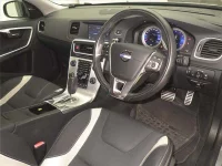 Volvo S60 лот № 60309 оценка 4  с аукциона в Японии 2