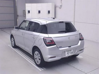 Suzuki SWIFT  с аукциона в Японии