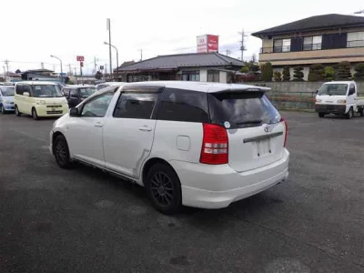 Toyota WISH  с аукциона в Японии