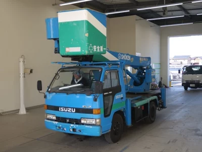 Isuzu ELF
