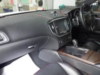 Maserati GHIBLI лот № 618 оценка 3.5  с аукциона в Японии 2