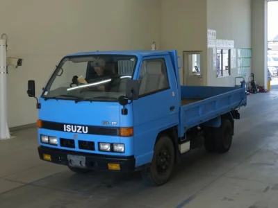 Isuzu ELF