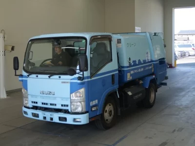 Isuzu ELF