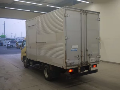 Hino DUTRO  с аукциона в Японии