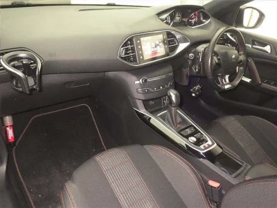 Peugeot 308  с аукциона в Японии