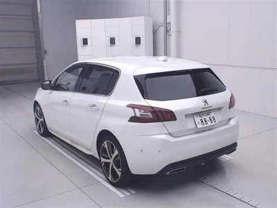 Peugeot 308  с аукциона в Японии