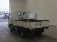 Hino DUTRO лот № 38 оценка 3  с аукциона в Японии 1