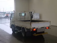 Hino DUTRO лот № 49 оценка R  с аукциона в Японии 1