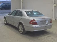 Mercedes-Benz E CLASS лот № 20060 оценка 3  с аукциона в Японии 1
