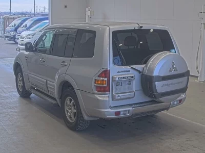 Mitsubishi PAJERO  с аукциона в Японии