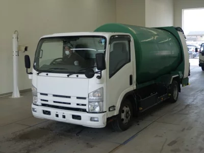 Isuzu ELF