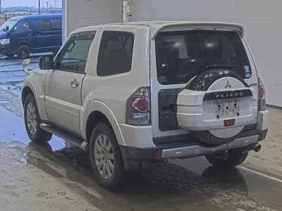 Mitsubishi PAJERO  с аукциона в Японии