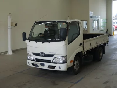 Hino DUTRO  с аукциона в Японии