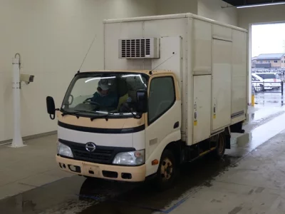 Hino DUTRO