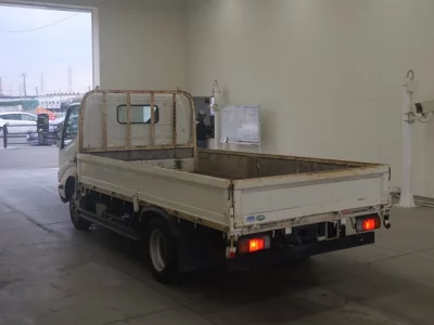 Hino DUTRO  с аукциона в Японии