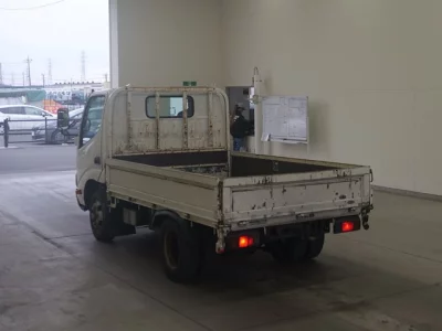 Hino DUTRO  с аукциона в Японии