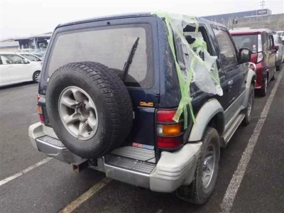 Mitsubishi PAJERO