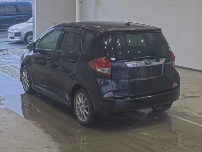 Subaru TREZIA  с аукциона в Японии