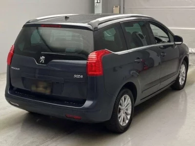 Peugeot 5008  с аукциона в Японии