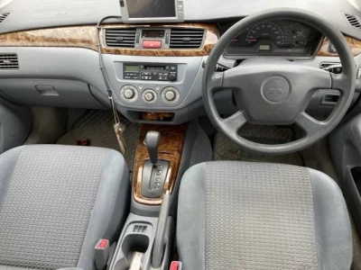 Mitsubishi LANCER  с аукциона в Японии