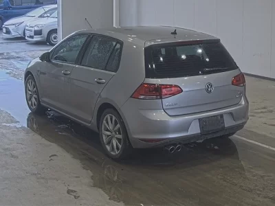 Volkswagen Golf  с аукциона в Японии
