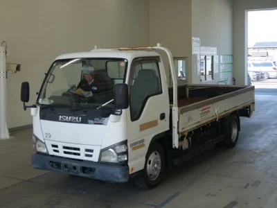 Isuzu ELF
