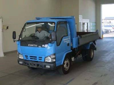 Isuzu ELF