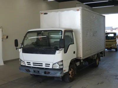 Isuzu ELF