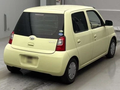 Daihatsu Esse  с аукциона в Японии
