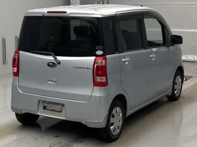 Subaru LUCRA  с аукциона в Японии