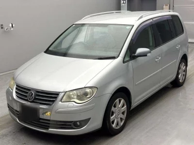 Volkswagen GOLF TOURAN  с аукциона в Японии