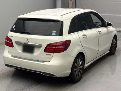 Mercedes-Benz B CLASS