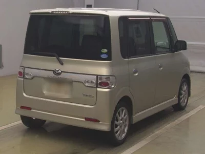 Daihatsu TANTO  с аукциона в Японии