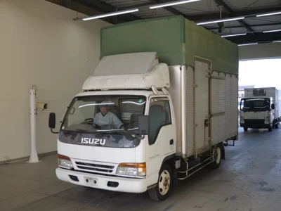Isuzu ELF