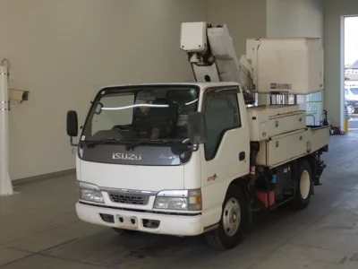 Isuzu ELF
