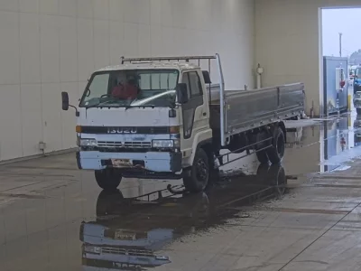 Isuzu JUSTON